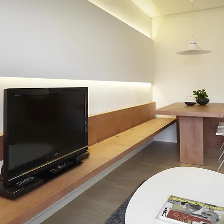 By Feelfree Saint-Sébastien